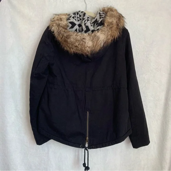 Reversible BB Dakota Jacket, Large - Picture 2 of 4